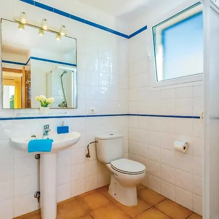 Cati Villa