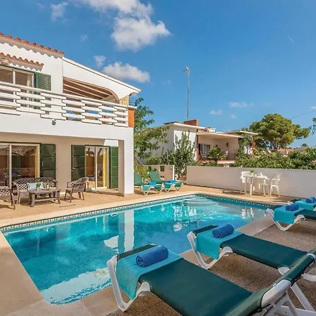 Cati Villa *